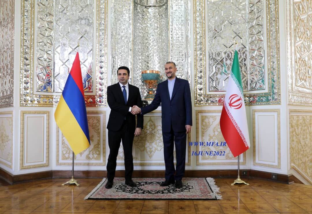 Iran FM, Armenia parliament speaker meet in Tehran