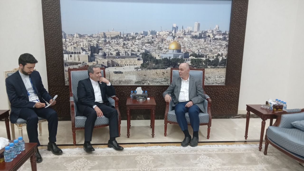 Head of Hamas political council meets  Araghchi in Doha