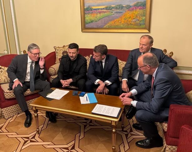 European leaders urge Russia to agree to Ukraine ceasefire or face sanctions