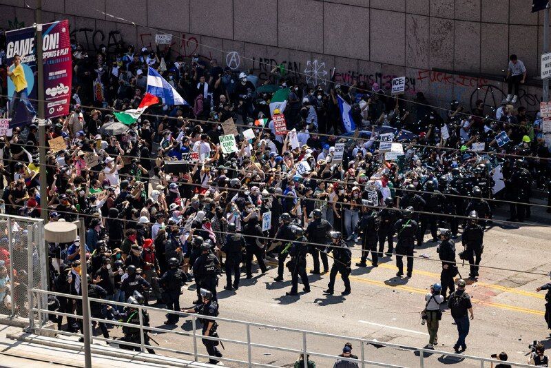 LA anti-immigration protests intensify after Trump sends in troops